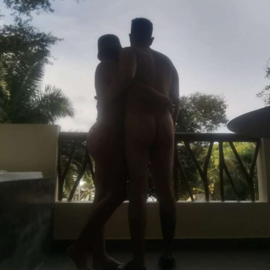 Karla y Edu Profile Picture